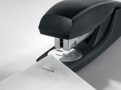 HÃ¤ftapparat LEITZ recycle 30 ark svart