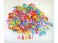 Plastpärlor bokstäver med hänge 1000/FP